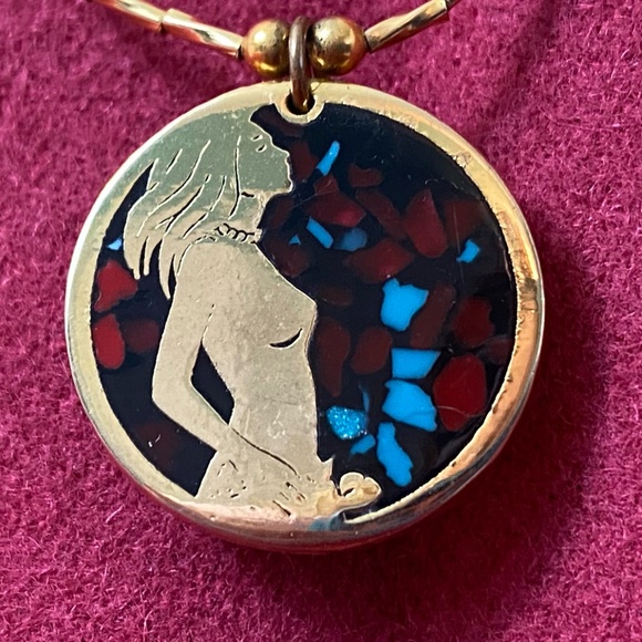 Vintage 70's Artisan's Gold Necklace with Woman and Stones. 18" - Picture 3 of 7